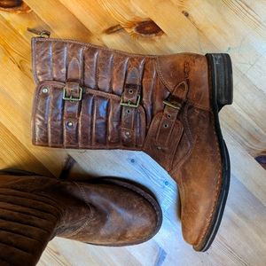 Leather Relic Ugg Moto Boots with shearling bottom